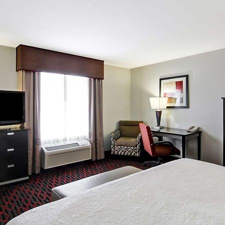 Hampton Inn & Suites Red Deer Penhold Εξωτερικό φωτογραφία