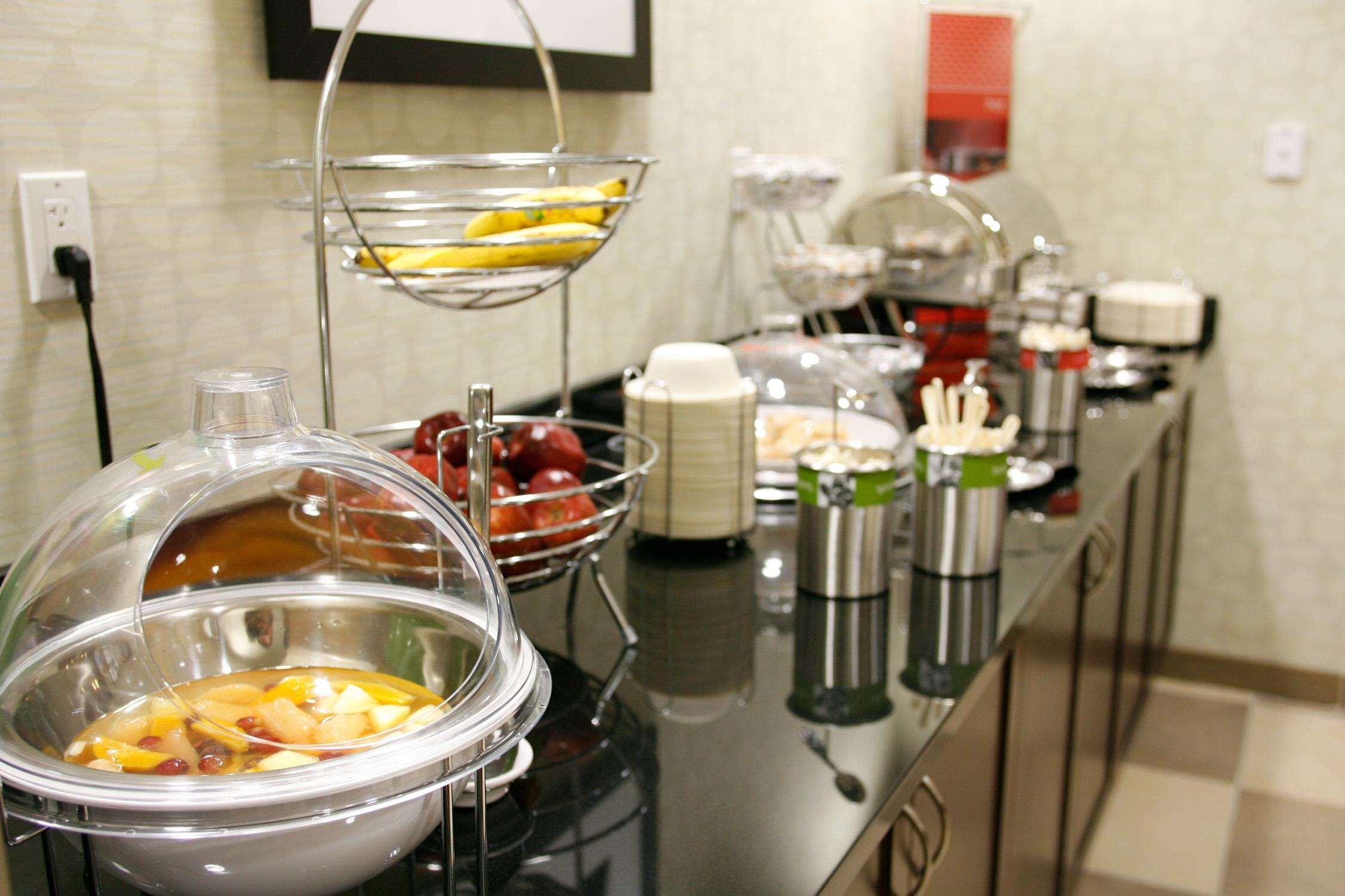 Hampton Inn & Suites Red Deer Penhold Εστιατόριο φωτογραφία