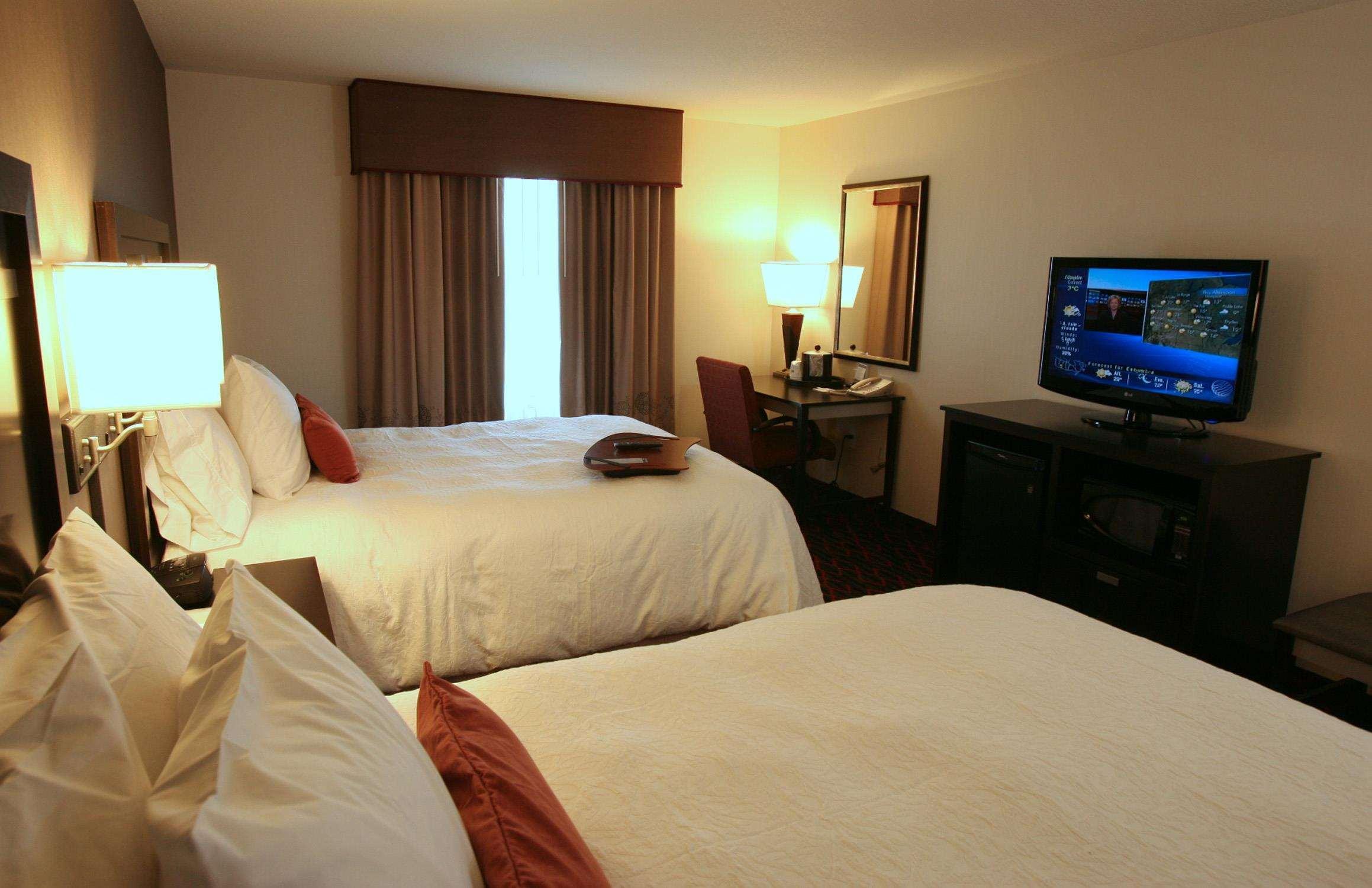 Hampton Inn & Suites Red Deer Penhold Δωμάτιο φωτογραφία
