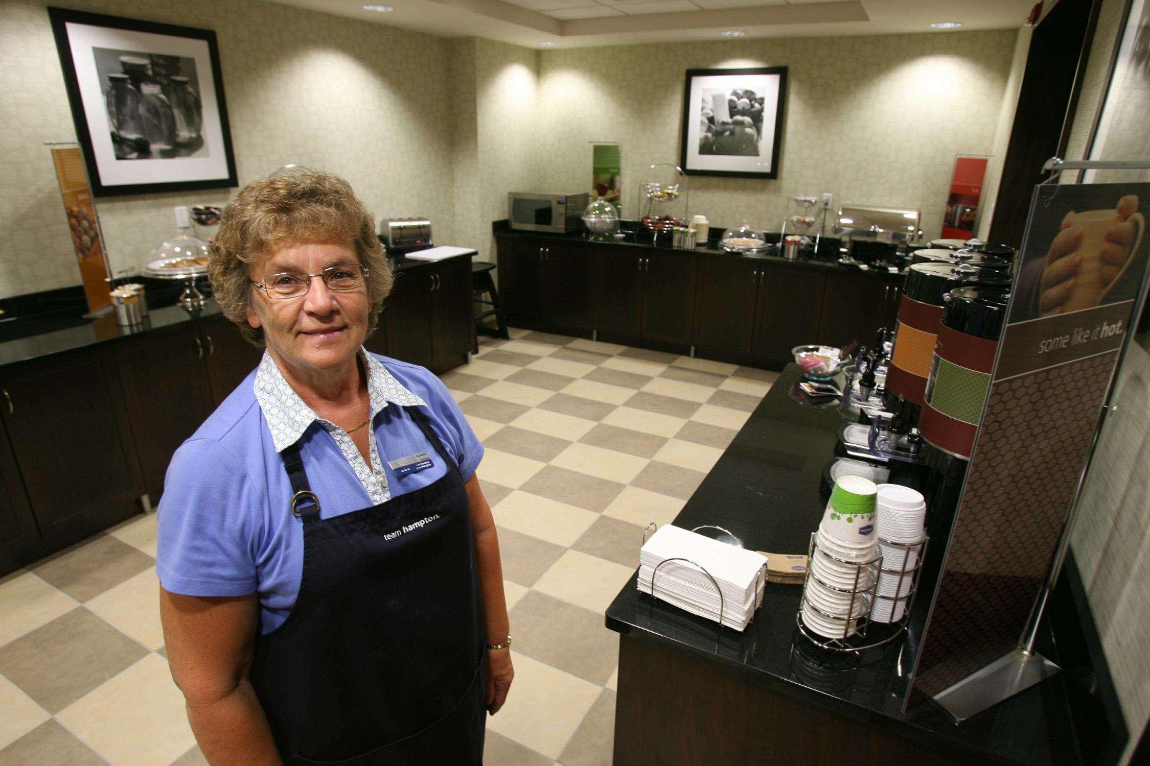Hampton Inn & Suites Red Deer Penhold Εστιατόριο φωτογραφία