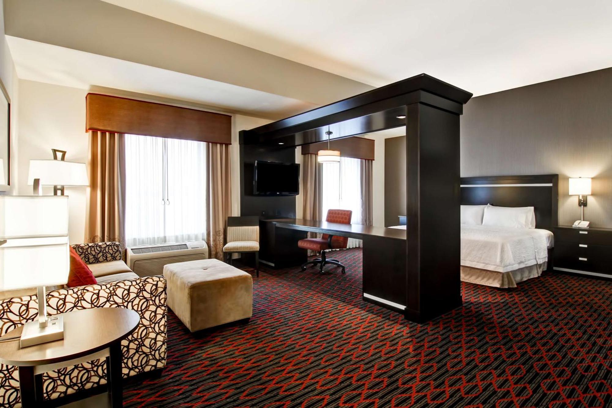 Hampton Inn & Suites Red Deer Penhold Εξωτερικό φωτογραφία