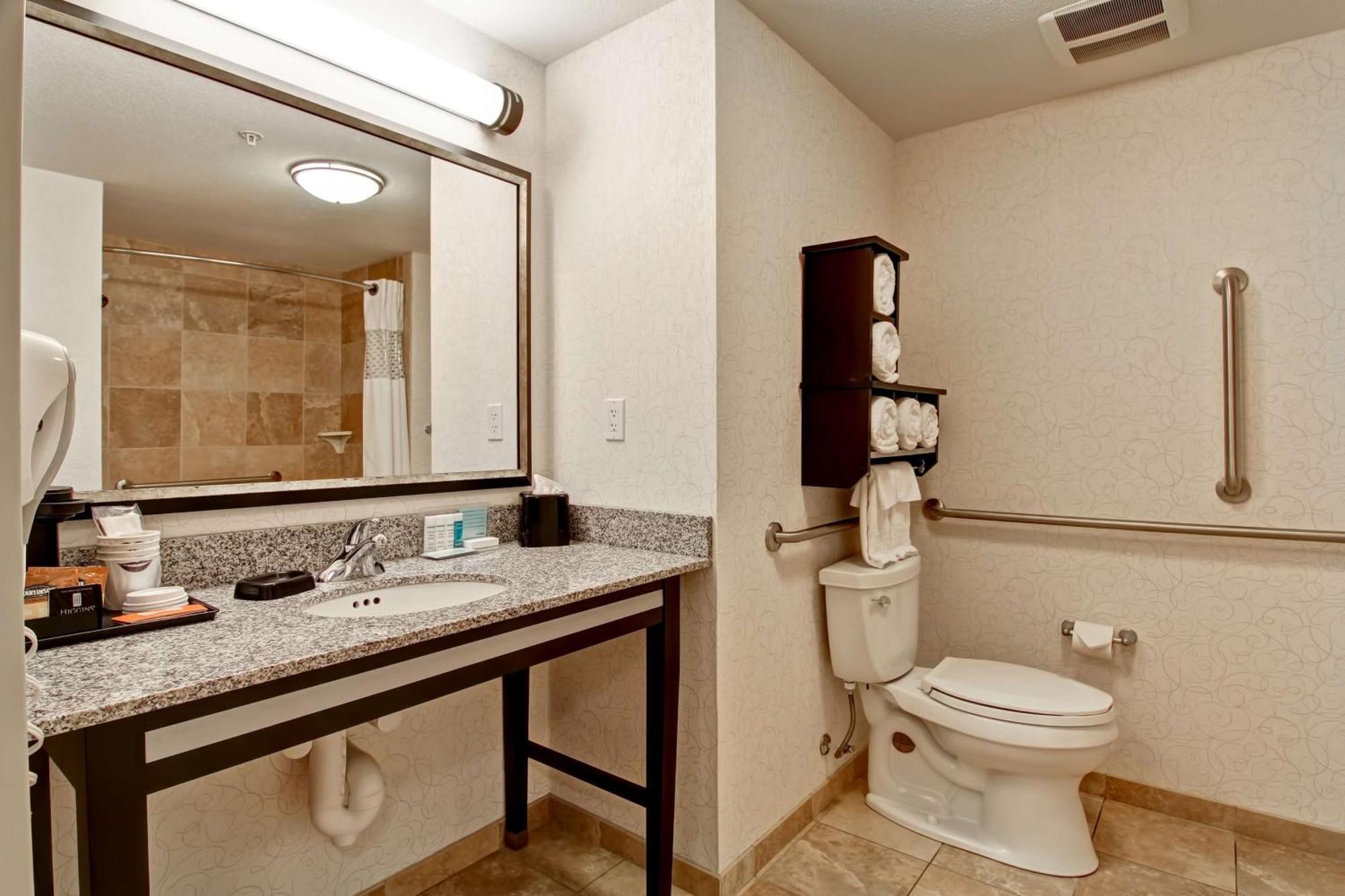 Hampton Inn & Suites Red Deer Penhold Εξωτερικό φωτογραφία
