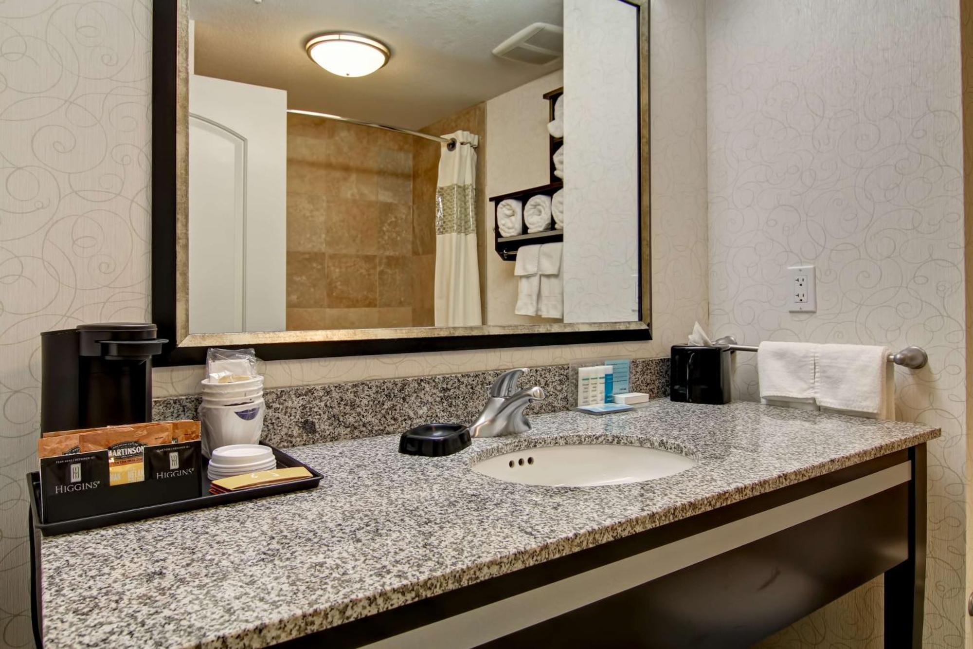 Hampton Inn & Suites Red Deer Penhold Εξωτερικό φωτογραφία