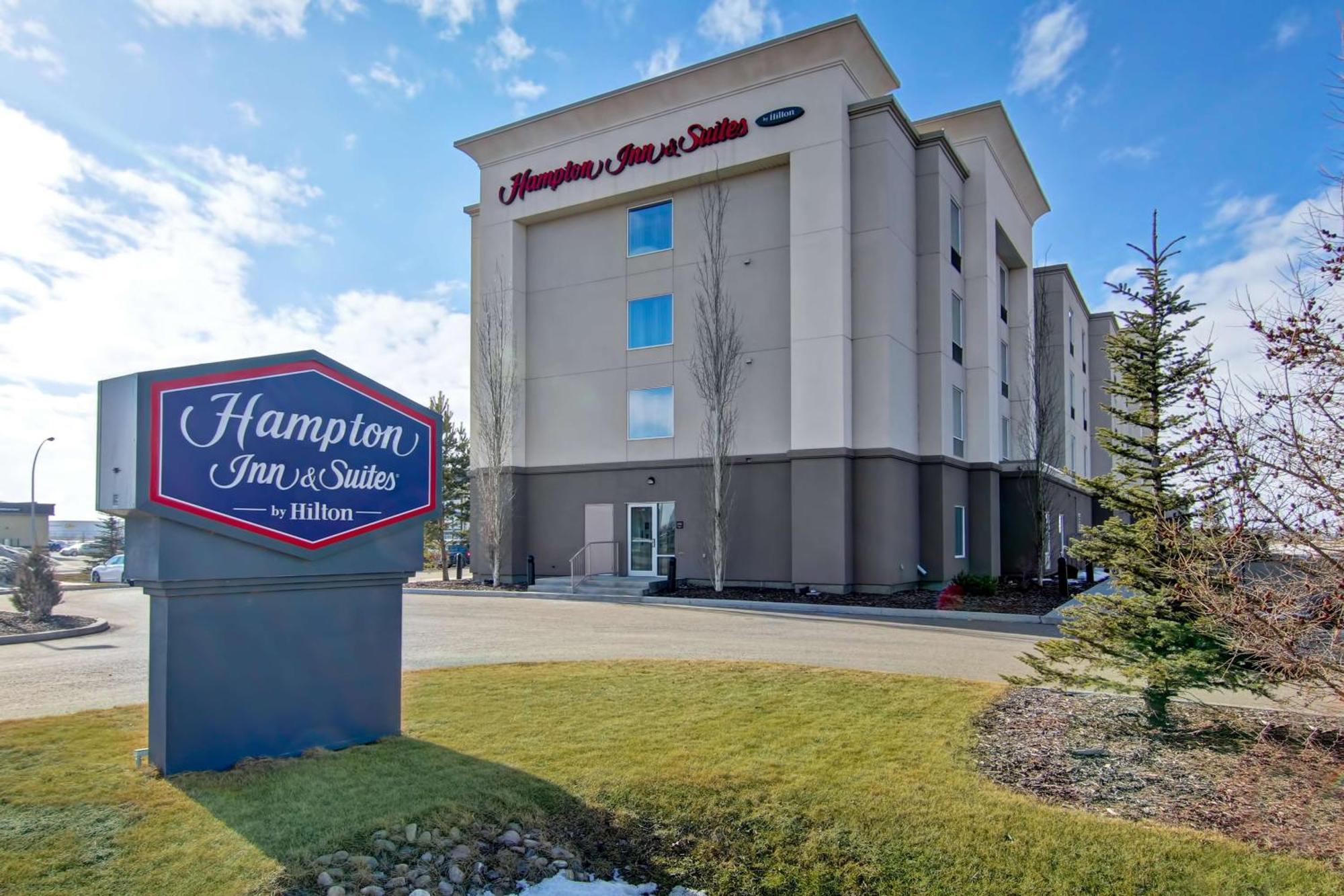 Hampton Inn & Suites Red Deer Penhold Εξωτερικό φωτογραφία