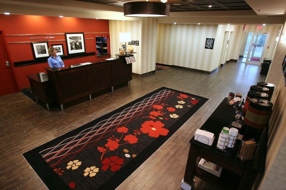 Hampton Inn & Suites Red Deer Penhold Εξωτερικό φωτογραφία